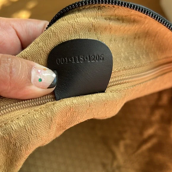 Vintage Gucci Bag - Picture 15 of 17